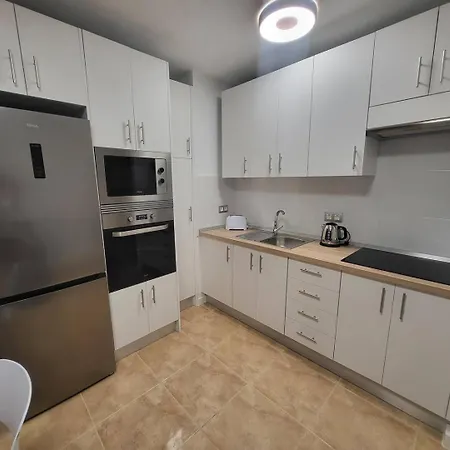 Floritas 31 - One Bed Apartment Playa de las Americas (Tenerife)